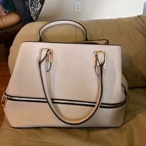 Beautiful Bag, neutral color